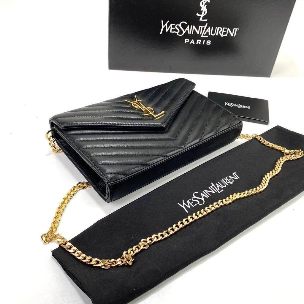 Yves Saint Laurent (YSL) Quilted Shoulder Bag 100% genuine leather Clutch.