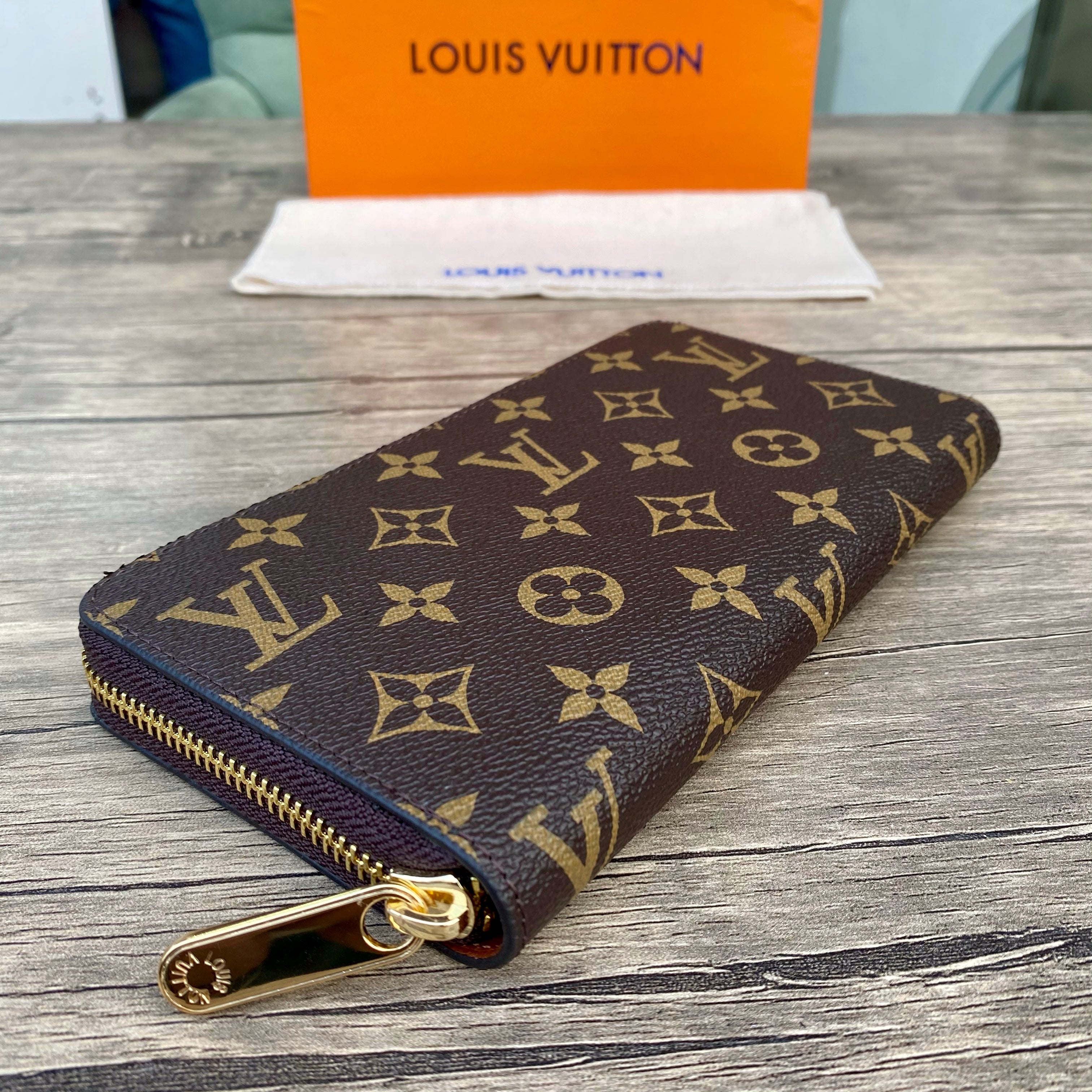 Louis Vuitton Monogram Zippy Clasic Wallet, Long Wallet, Lv Card Holder Wallet